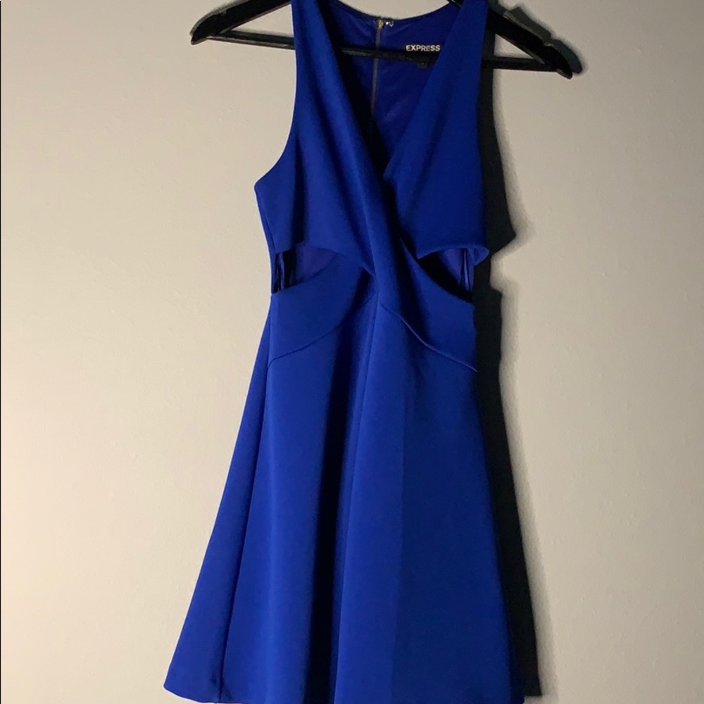 Express Dress! - Picture 2 of 4
